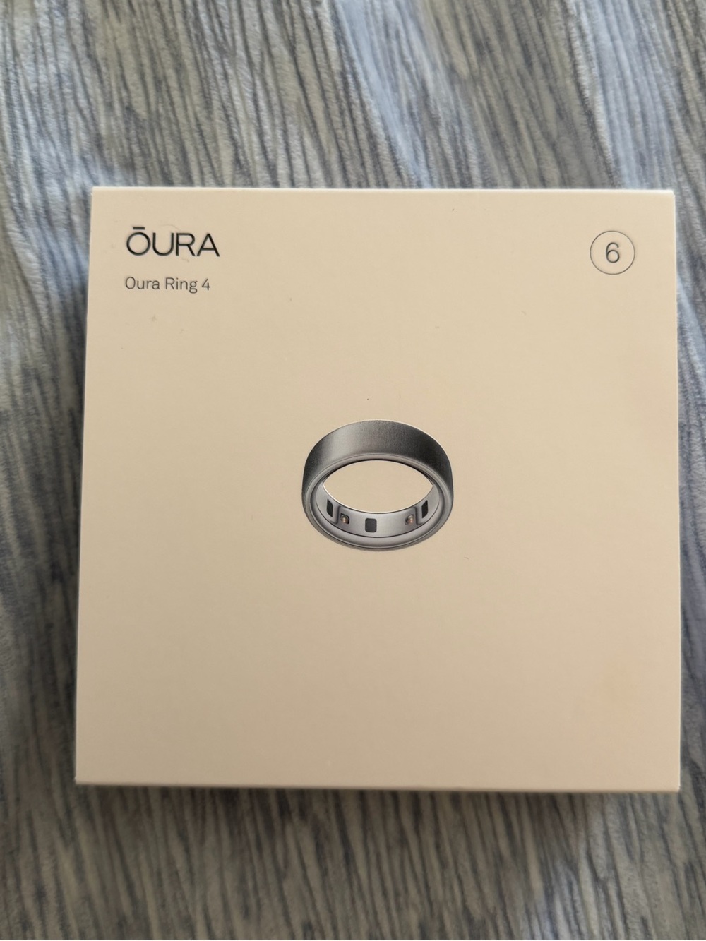 Oura 4- Brushed Silver Ring